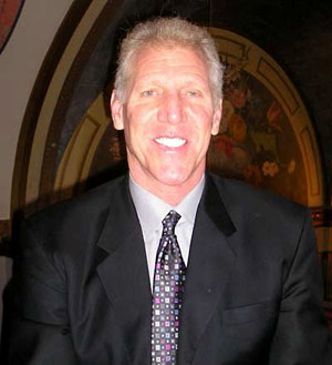 Hire Bill Walton for an event.