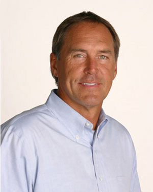 Hire Dwight Clark for an event.