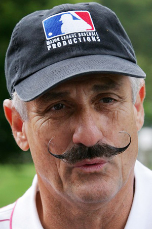 Hire Rollie Fingers for an event.