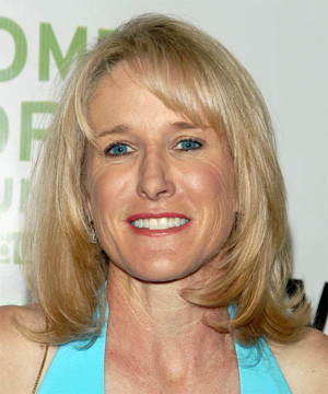 Hire Tracy Austin for an event.