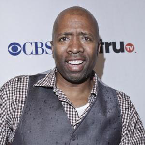 Hire Kenny Smith for an event.
