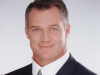 Hire Daryl Moose Johnston for an event.