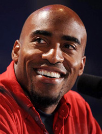 Hire Ronde Barber for an event.