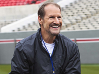 Hire Bill Cowher for an event.